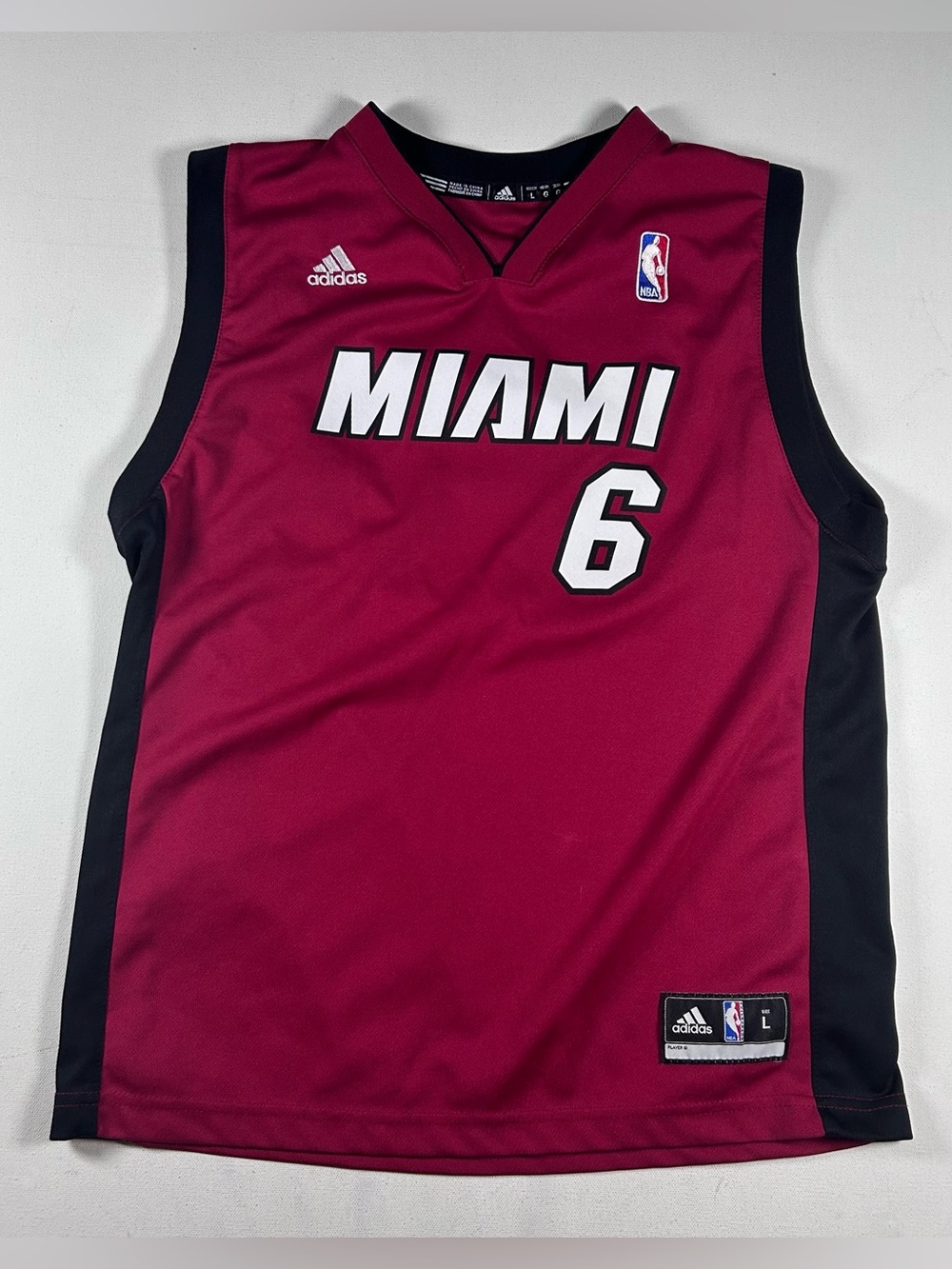 Adidas LeBron James #6 Miami Heat Swingman Jersey Men's L (fits Medium) Red NBA